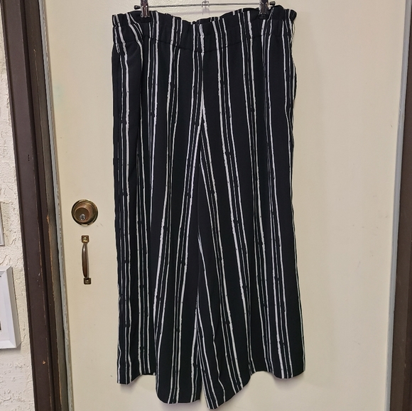 Flowy pants - Picture 3 of 5